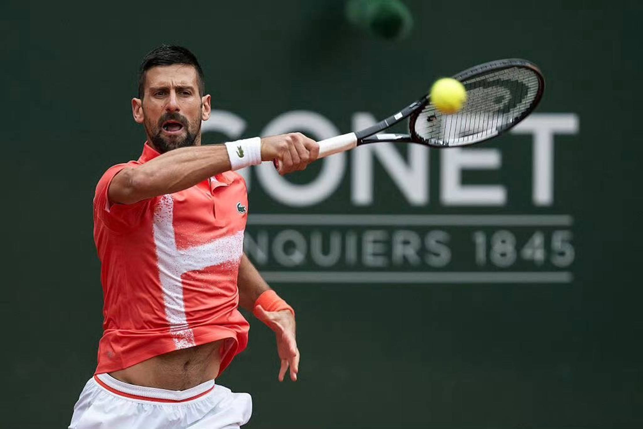 浩瀚体育官方网址-德约科维奇击败老对手詹姆斯，晋级之路一路高歌